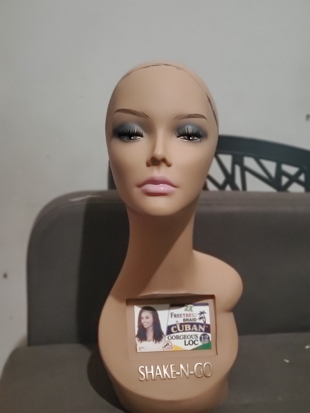 Shake-N-Go Mannequin Head with Cuban Loc Label - Nude